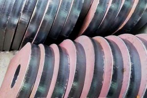 廣州激光切割加工廠家-【恒宇泰金屬】15年激光切割經(jīng)驗(yàn)操作工程師