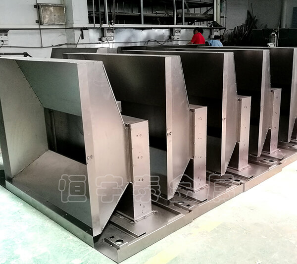 分享鈑金加工的聯(lián)接方法和特點(diǎn)