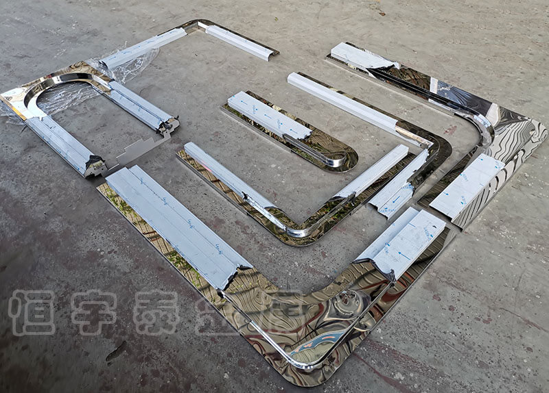 裝飾不銹鋼板的應用及特點